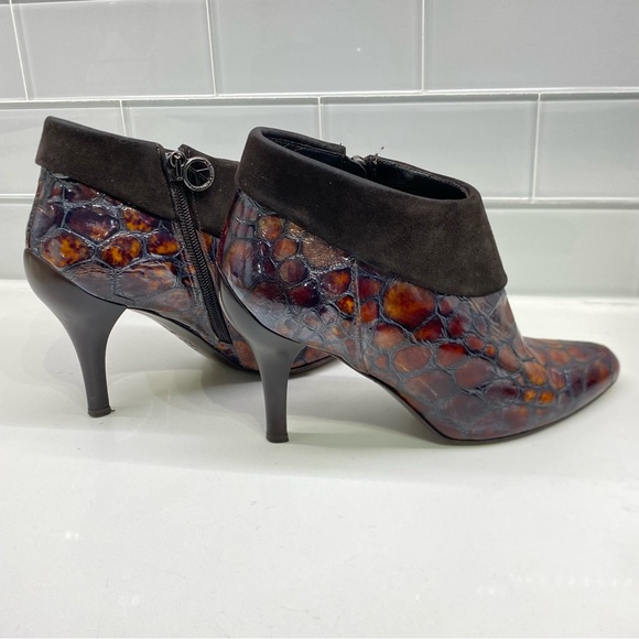 Donald J Pliner Rula Ankle Zip Bootie Brown Patent Leather/Suede Sz 6 1/2 - Picture 7 of 15